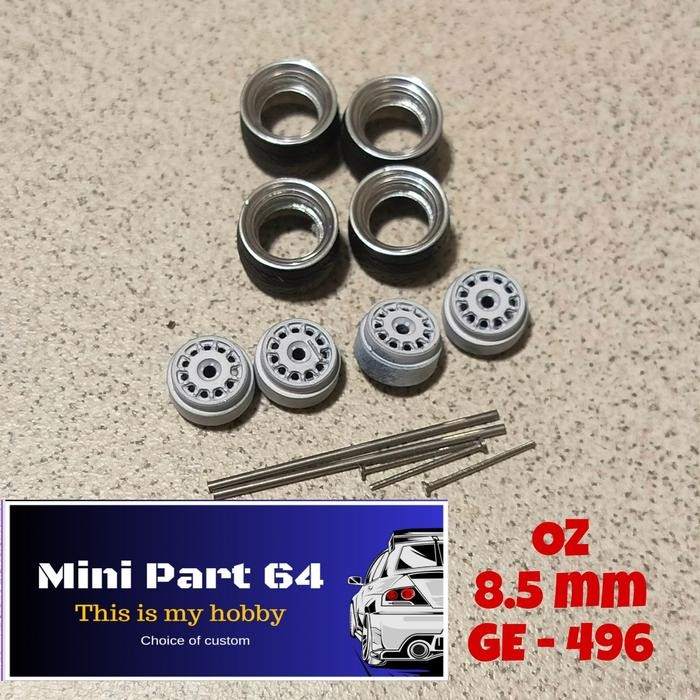 Diorama Diecast Ban 8.5mm GE 496 Miniatur Skala 64