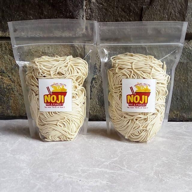 

Mie Mentah / Mie telur / mie basah / bakmi 1kg 10-12 porsi - spesial, vacuum