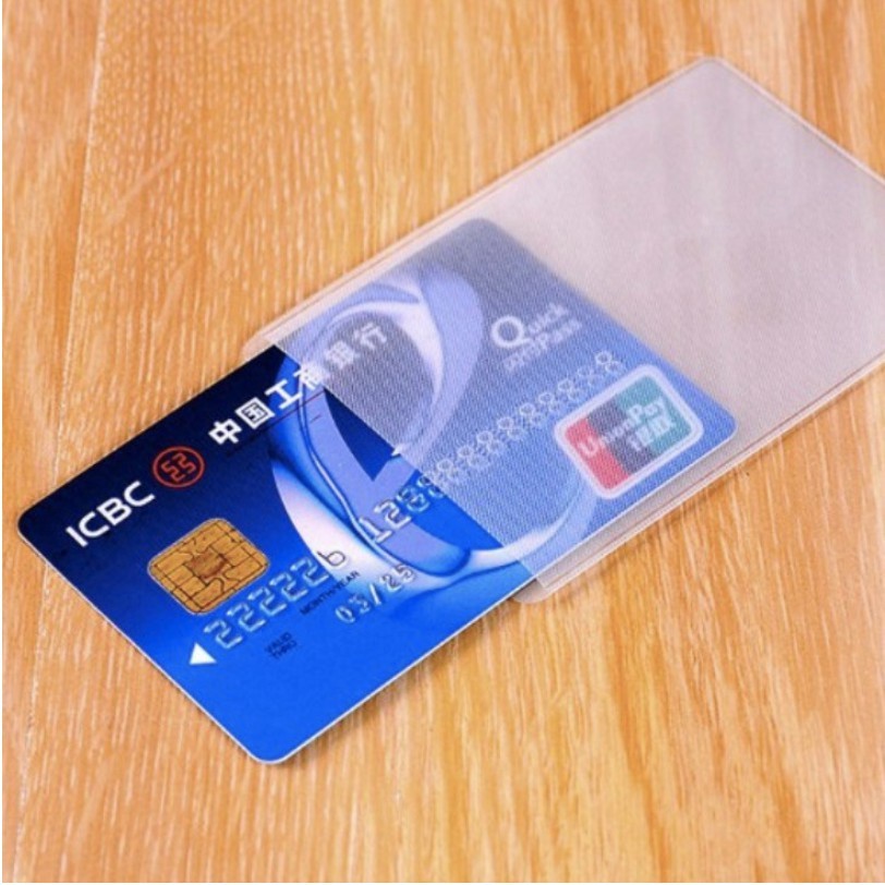 

( MURAH ) Plastik Kartu ATM SIM KTP Plastik Cover Pelindung Kartu Anti Gores ATM Credit Card