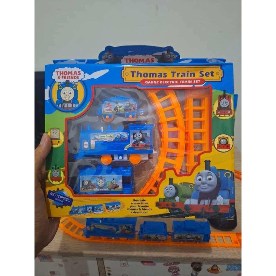 kereta api 3 gerbong/mainan kereta 3 gerbong 4 gerbong