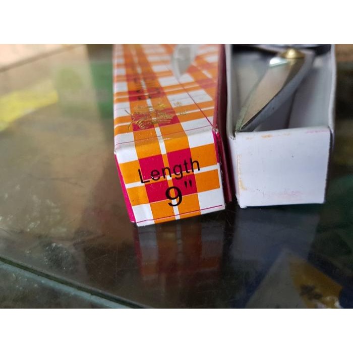 

Gunting Kain Merk Flower Butterfly Ukuran 9 inch