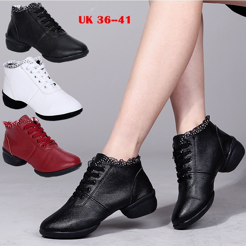 TERLARISSepatu Dansa Latin/ Line Dance Semi Boots Renda sepatu bot wanita sepatu line dance wanita u