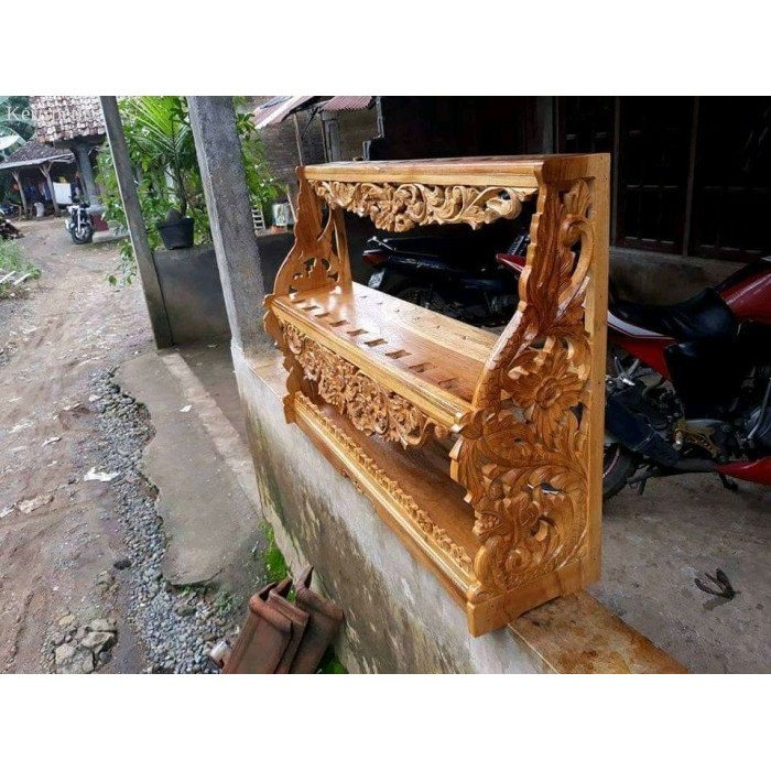 

jagrak tombak keris isi 20 bahan jati ukiran kembangan finishing FN0302 murah terlaris