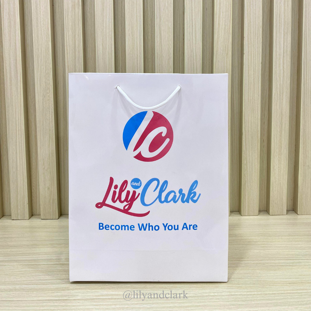 

LILY AND CLARK Paper Bag / Tas Belanja Ukuran Kecil