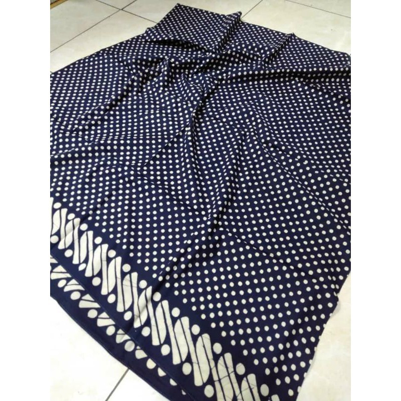 Kain batik solo cap jogjaan polkadot biru
