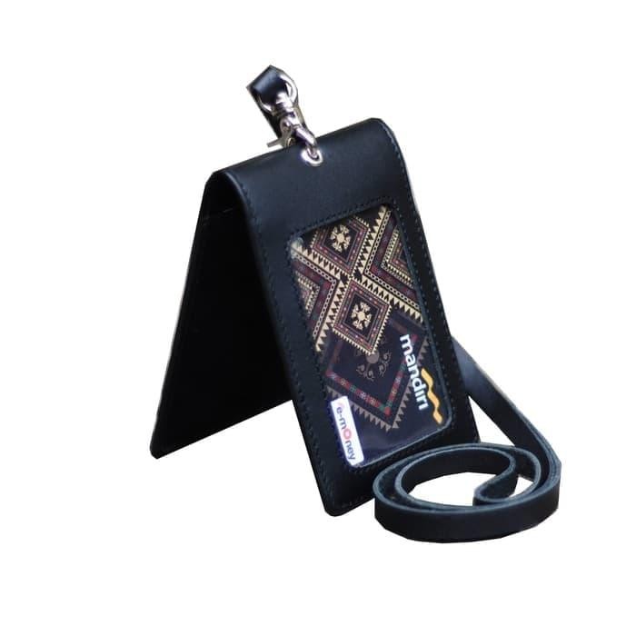

Id Card Holder Kulit Asli Tali Gantungan Name Tag Genuine Leather - Hitam