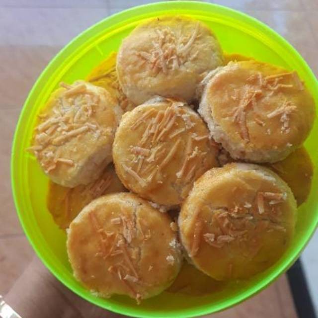 

Kue kacang keju Mbok Nini Khas Jember