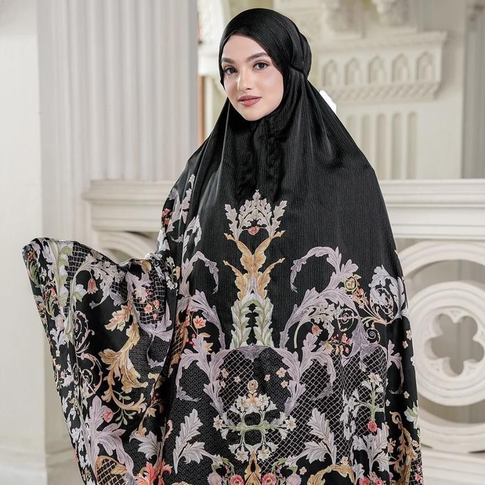 Buttonscarves Royale - Grandeur Prayer Robe - Onyx