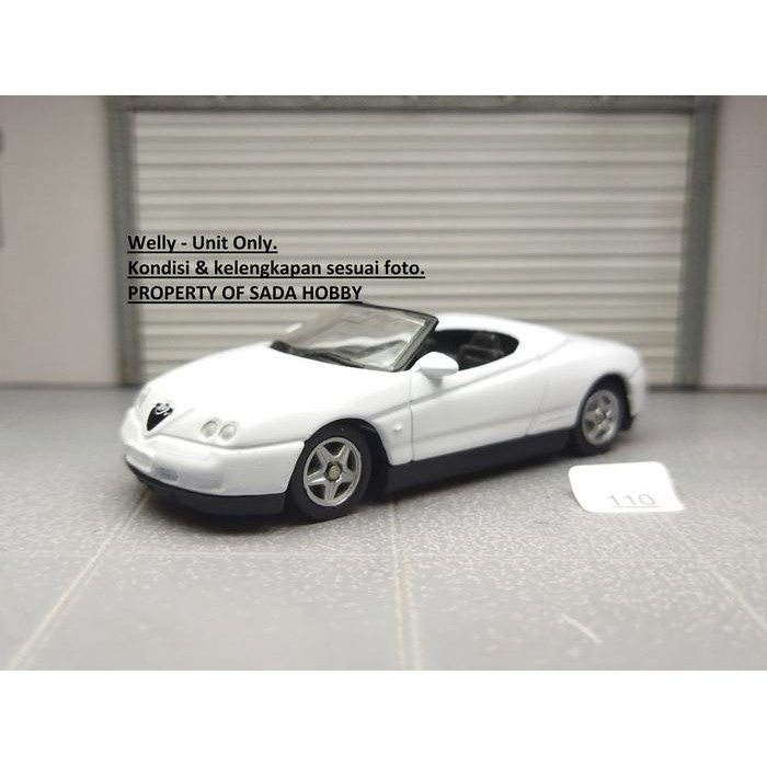 AD99 Diecast Welly 1/60 Alfa Romeo Spider Putih Unit Only