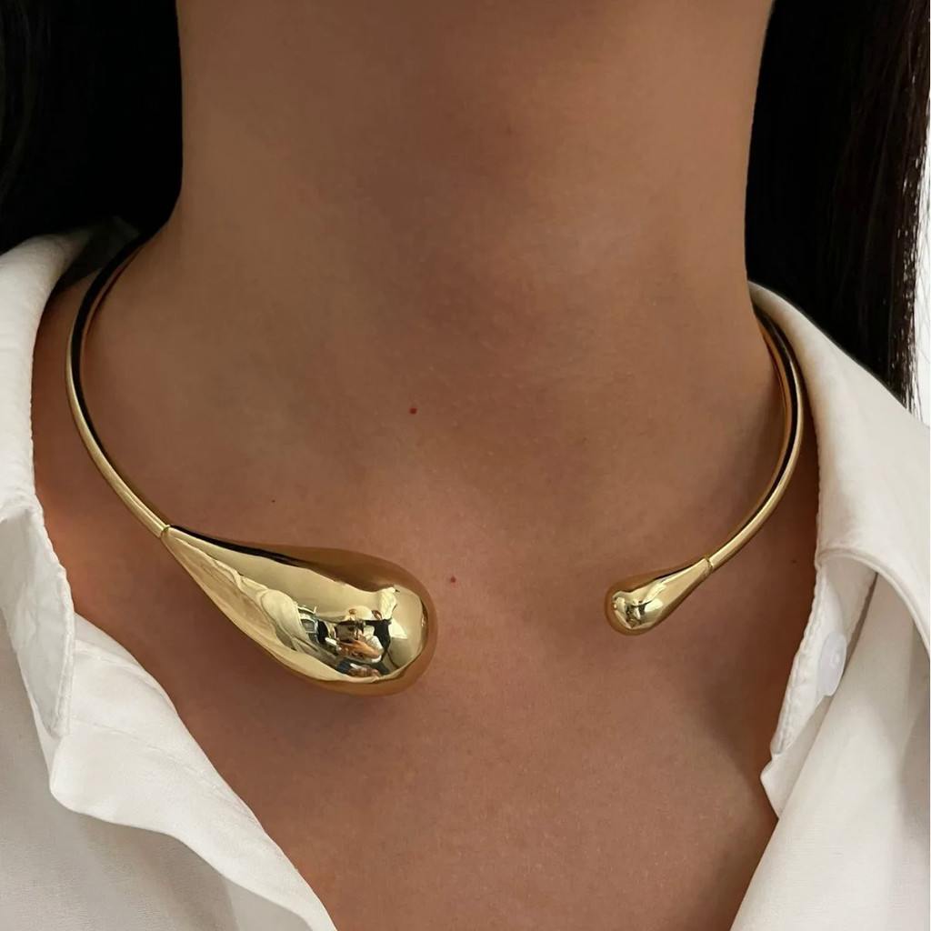 Kalung Choker Kerah Terbuka Bentuk Tetesan Air Logam Berlebihan untuk Wanita Aksesori Kepribadian Er