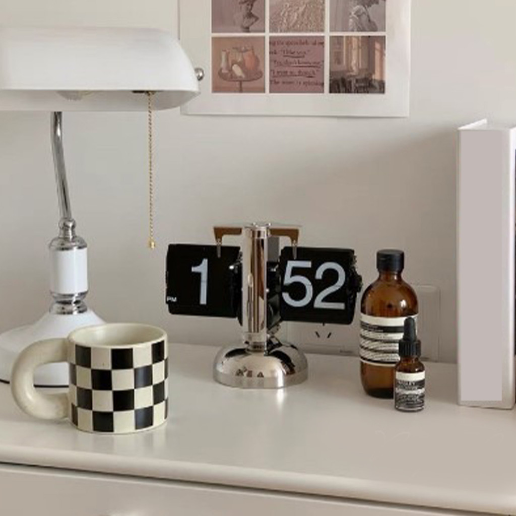 Digital  Down Clock Retro Minimalist Single Foot Mechanical Auto  Clock Desk Clock for Home Livingro