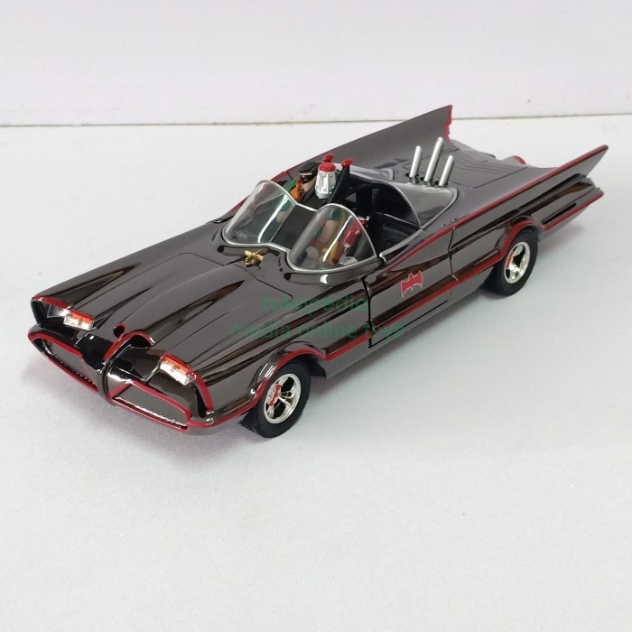 KMS99 Diecast Jada 1:24 Batmobile Collectors