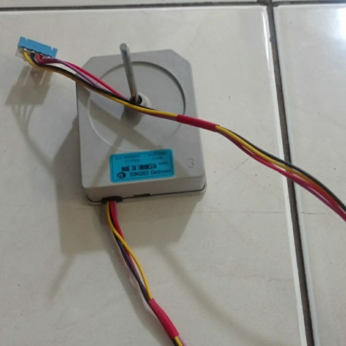 Motor fan Dinamo fan kulkas LG 4 kabel 12vdc ORI