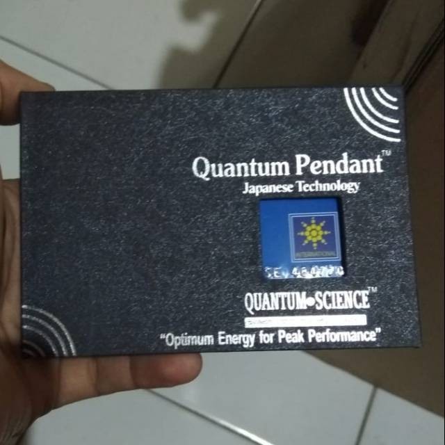 Kalung Quantum pendant