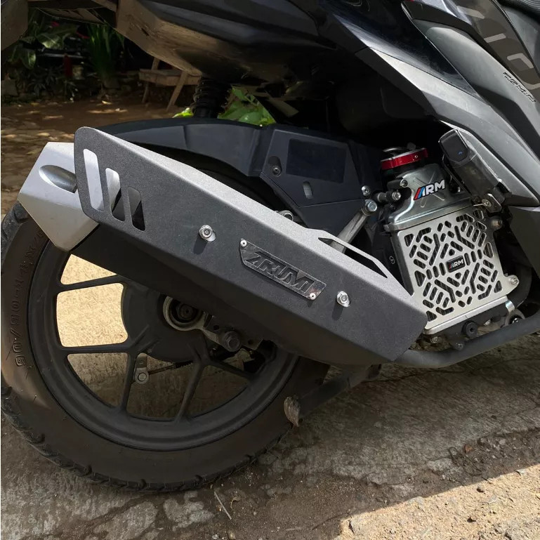 COVER KNALPOT TAMENG ARUMI .ARM ALL VARIO 2018 - 2024 / ALL VARIO 125 / 150 / BEAT STREET / VARIO 11