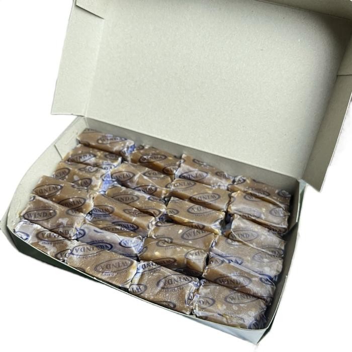 

Dodol Garut Rasa Coklat Wijen - Oleh Oleh Khas Garut Chocolate Cokelat Food Cemilan Makanan - 500 gr rismaserrr