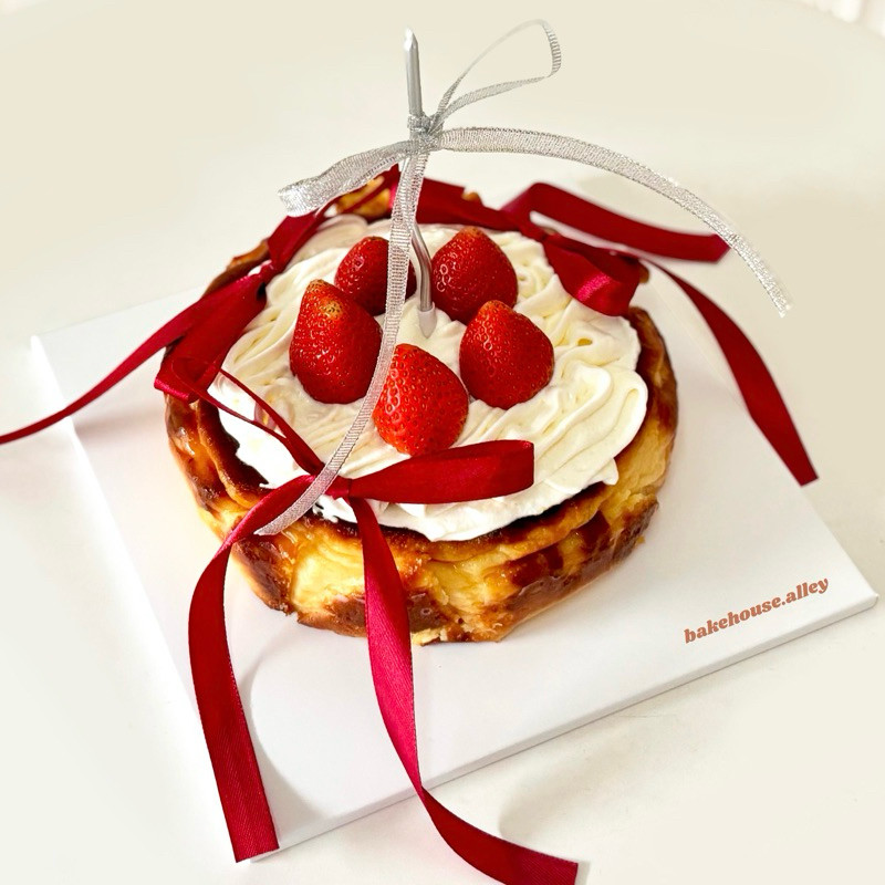 

Burnt Cheesecake Loyang 20cm Berbagai Topping