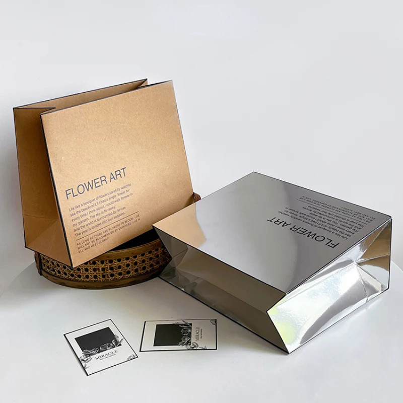 Kemasan Buket Jinjing Paper Bag Bouquet Putih Beruang