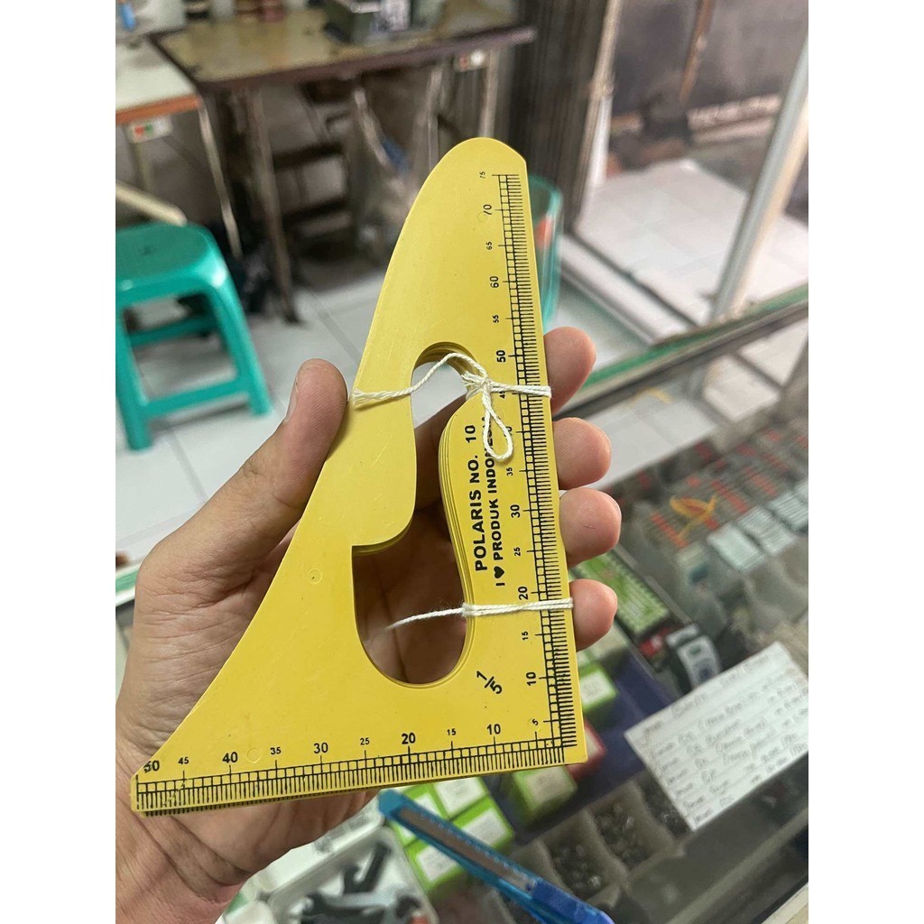 PENGGARIS POLA SIKU MINI  / Penggaris Pola Siku Kecil