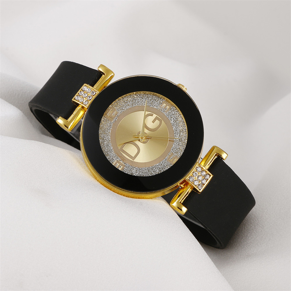 Simple black quartz watch For women Ladies Fashion Casual Silicone Band Wristwatch Relogio Feminino 