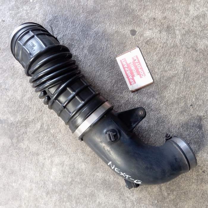 selang filter udara plus sensor IAT suzuki Aerio / baleno next g