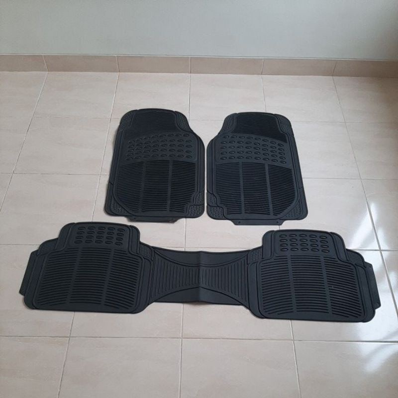 Karpet Karet Mobil Agya 2 baris Hitam KARPET KARET
