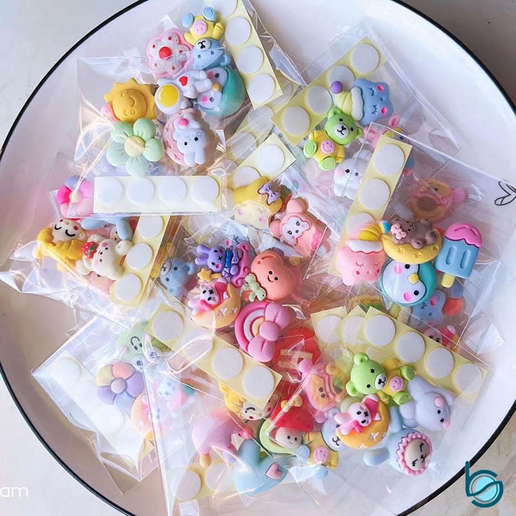 

(Motif Random) 4 Pcs Stiker Gelas Air Stiker Stereo 3D DIY Stiker Kulkas Handphone - Best Stationary