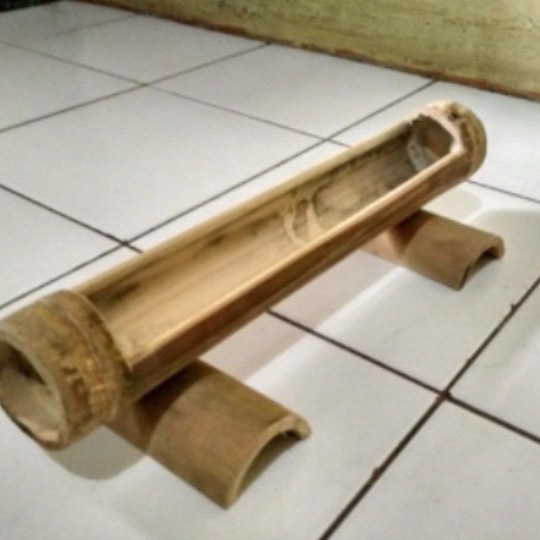 Tempat makan ayam/pakan ayam anti tumpah/Bambu / new