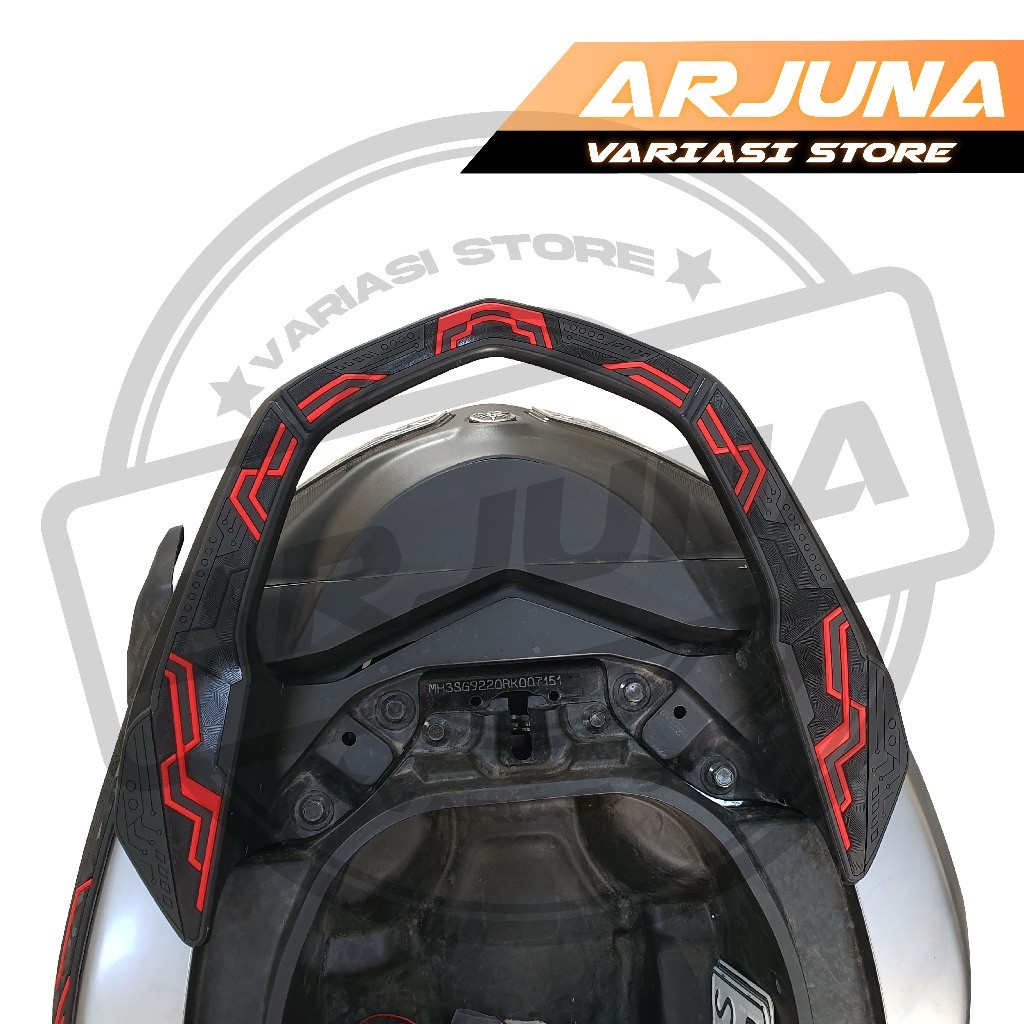 Behel cover Nmax Turbo bahan rubber/karet