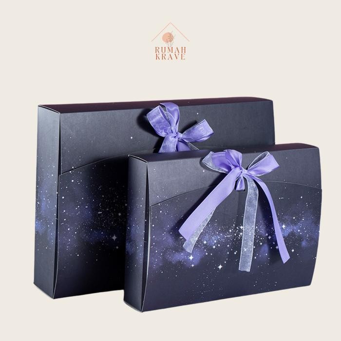 

RUMAH KRAVE - Box Lipat Pita 35cm Kotak Kado Hadiah - Starry Night
