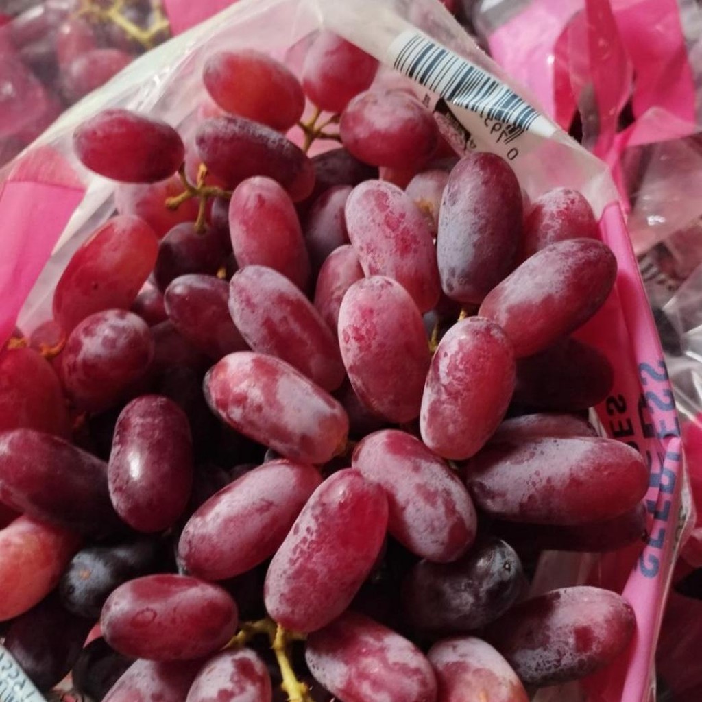 

Anggur Red Crimson Manis Seedless
