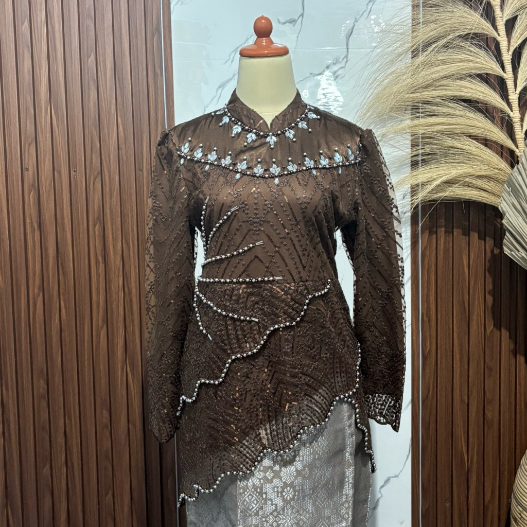 Kebaya Nayla / Kebaya Modern / Kebaya Wisuda