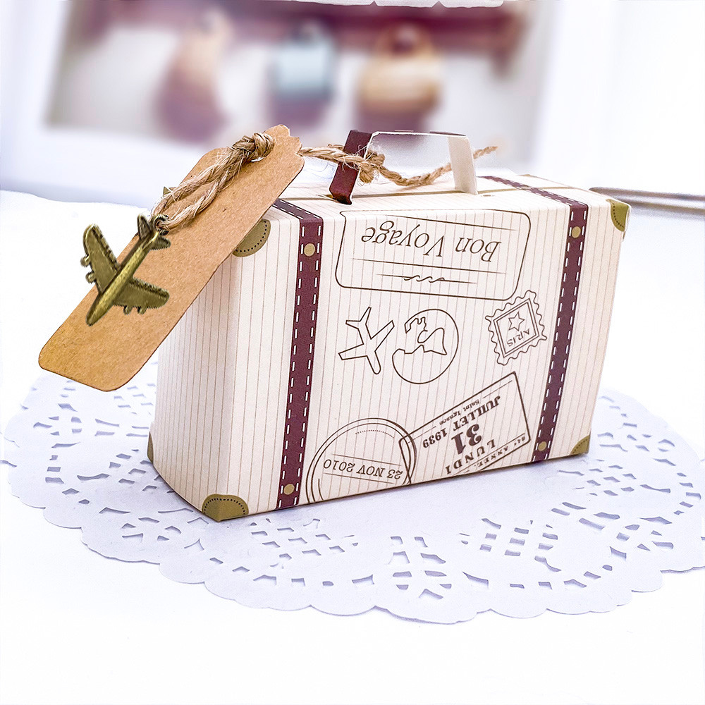 

50pcs Creative Mini Suitcase Candy Box Candy Packaging Carton Wedding Gift Box Event Party Supplies Wedding favors with Card