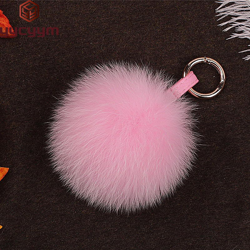 2024 Real Fox Fur Keychain Natural Fur Pompom Ball Women Bag ornaments Pendant Luxury Car Key Ring L
