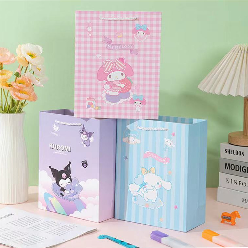 

Paper Bag Gift Cute / Paperbag Hadiah Motif Sanrio Kuromi Melody Cinnamonroll - GG0413