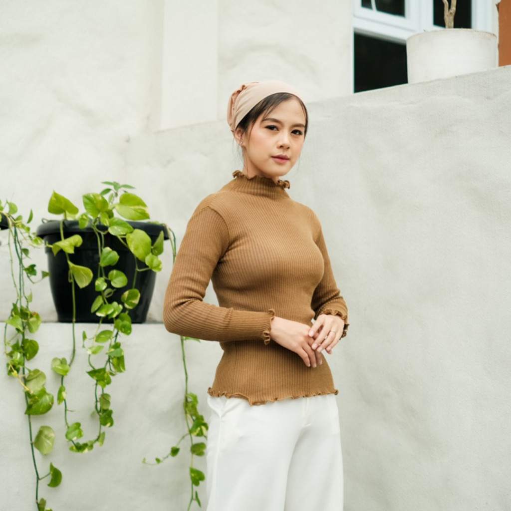 Turtleneck Wanita Manset Rajut Lengan Panjang Premium