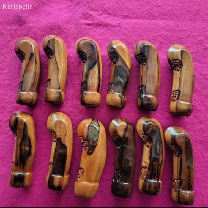 

Handle Gagang Keris Model Jogja Kayu Timoho Asli murah antik
