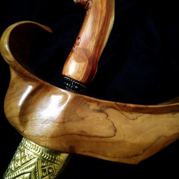 

WARANGKA KERIS LADRANG SOLO PATREM UNTUK WILAH KERIS DIBAWAH 25 CM