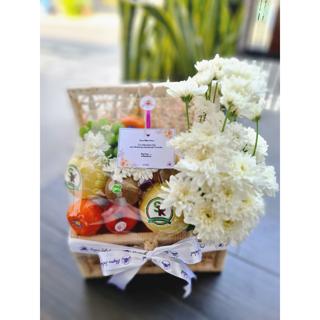 

Parcel Buah Segar Premium Parsel Rotan Kotak Full Bunga Free Kartu Ucapan Untuk Hari Raya Natal Tahun Baru Bingkisan Lamaran Gift Box BEST SELLER