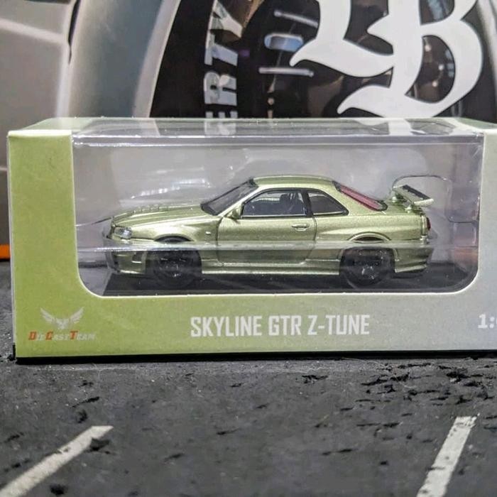 EX99... Diecast DCT Diecast Team Nissan Skyline GTR R34 Z Tuned Millenium Jade Segel