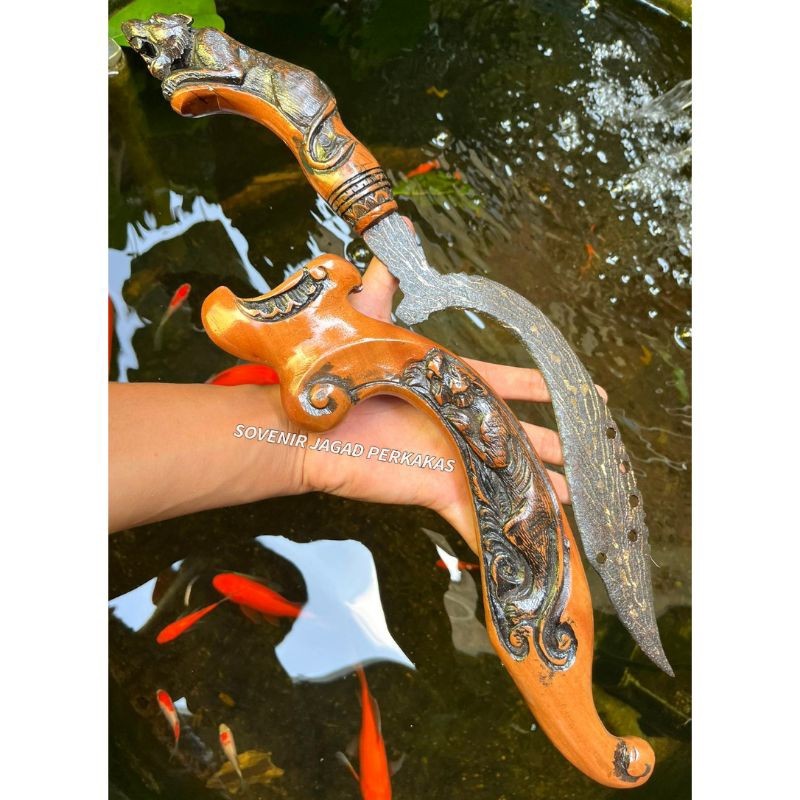 Kujang Ciung Bilah Pamor Kayu Ukir