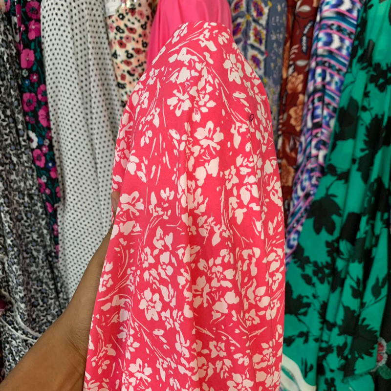 kain - kain motif - kain silk crepe touch - kain motif garden pink - kain silk crepe