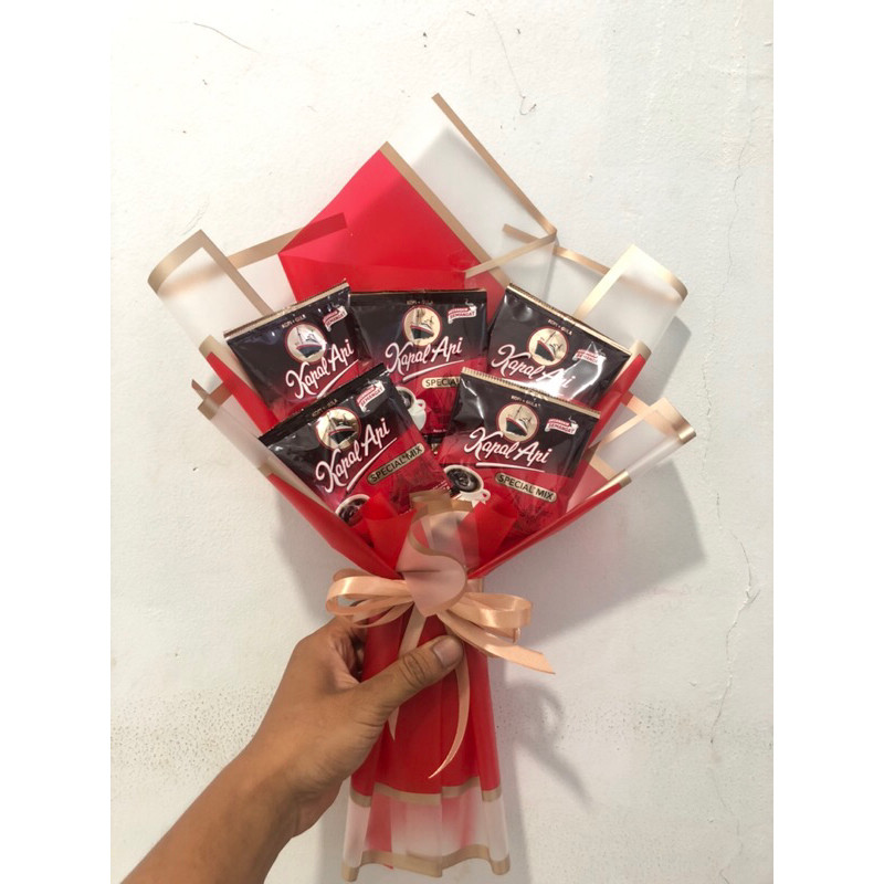 

BUKET HADIAH KOPI KAPAL API ISI 5 kertas merah