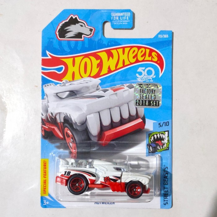 EL99 Hotwheels Hot Wheels Hotweiler putih merah Factory Sealed 2018 rare