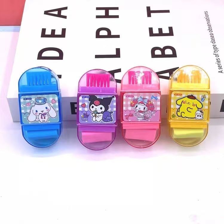

RAUTAN PENGHAPUS DAN SIKAT BRUSH DALAM 1 PCS / RAUTAN 3 IN 1 SERBAGUNA MOTIF KARTUN LUCU MKA60