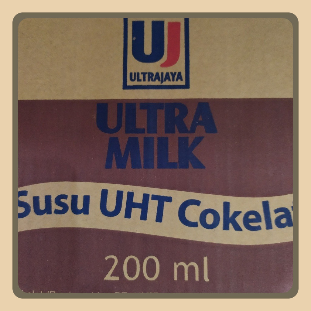 

Ultra Jaya Ultra Milk Susu UHT COKELAT Chocolate 200ml Karton / Dus