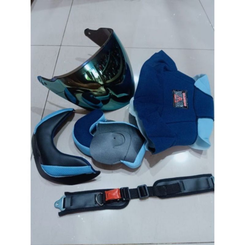 Busa helm gm evolution fullset + tali helm + kaca helm gm evolution