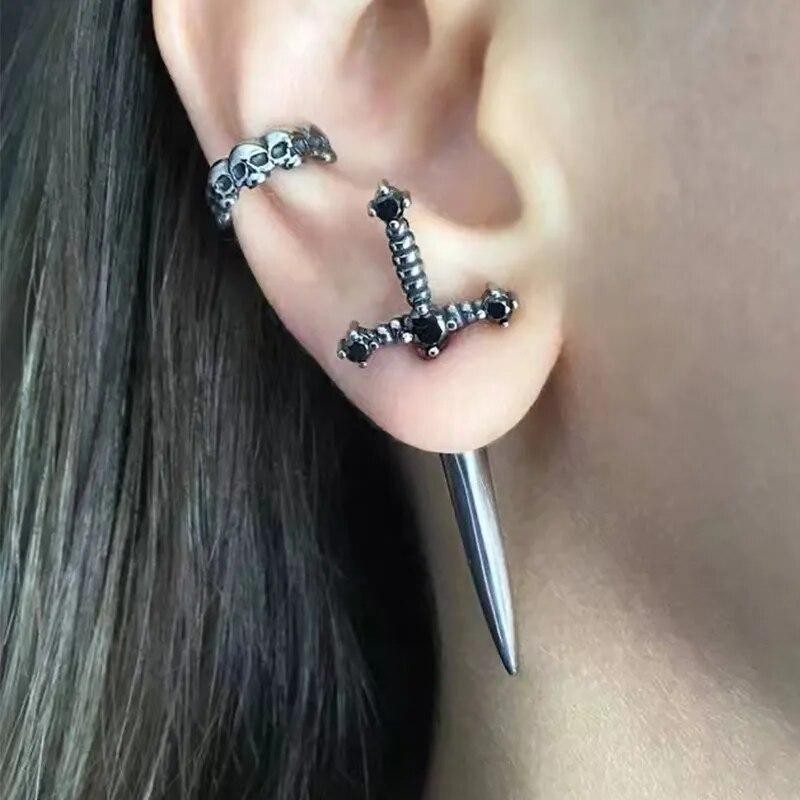 New Gothic Kinitial Sword Earrings Vintage Cool Punk Crystal Ear Jacket Goth Dagger Earrings Jewelry