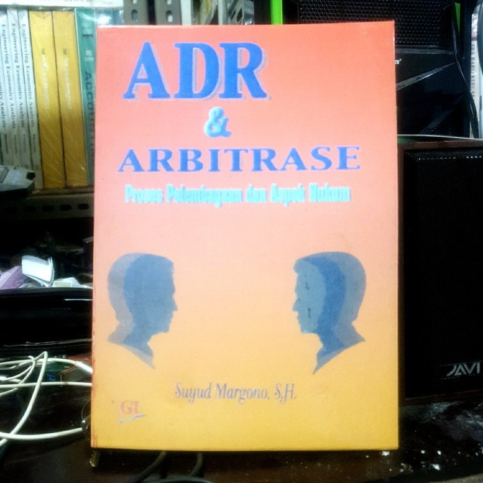 ADR dan Arbitrase. Suyud Margono