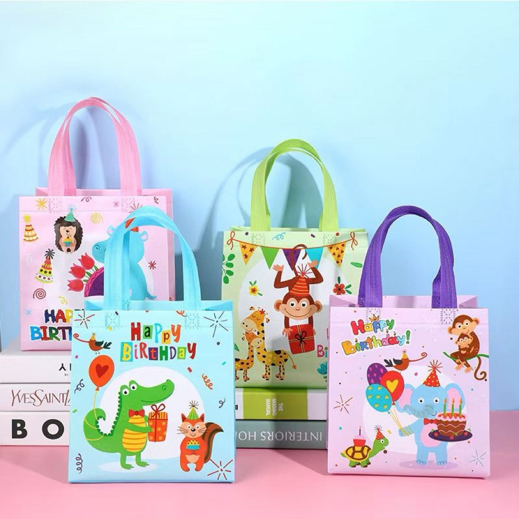 

Goodie Bag Karakter Happy Birthday Sanrio Tas Spunbond Souvenir Ulang Tahun Hampers Small